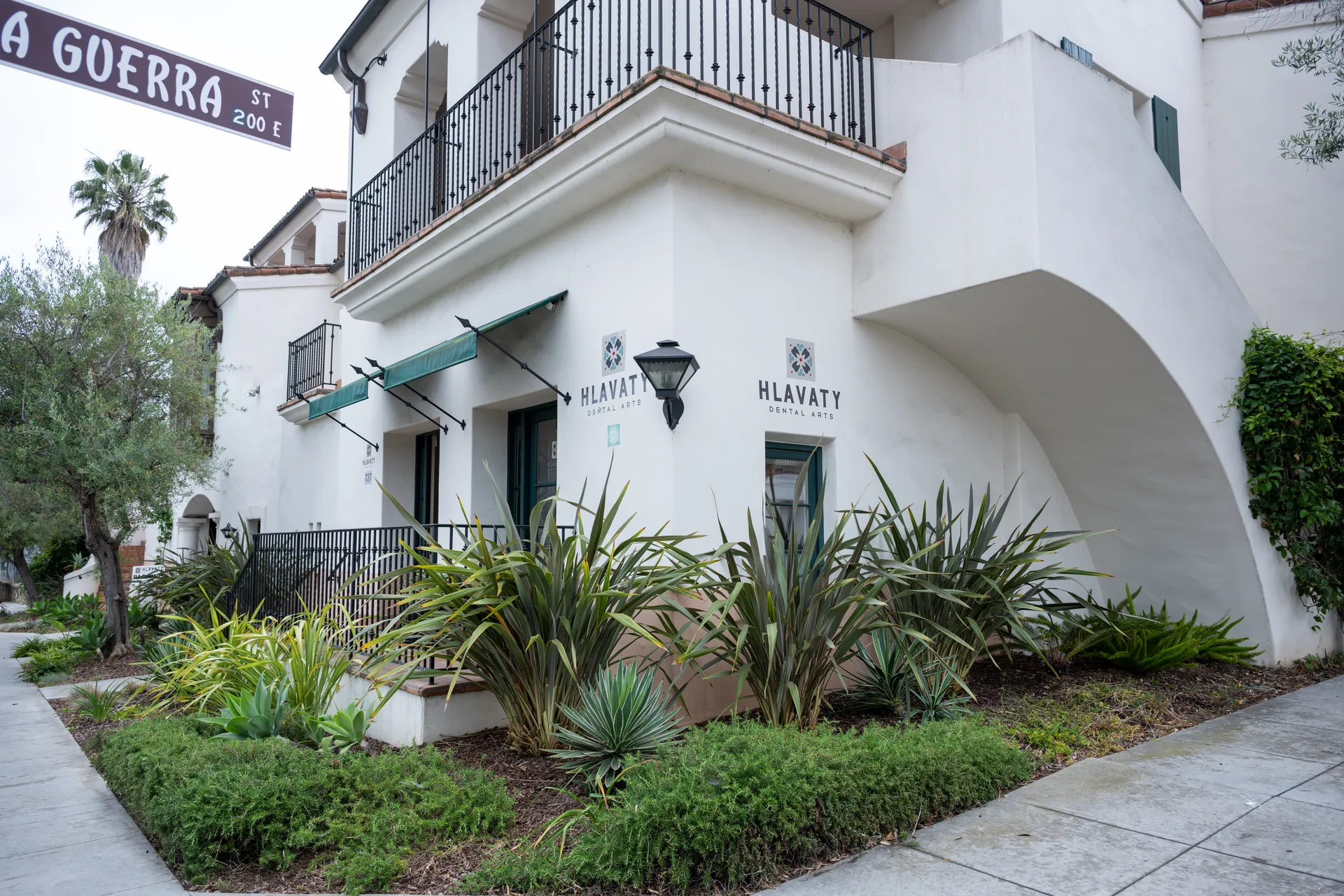 Hlavaty Dental Arts boutique practice exterior in downtown Santa Barbara